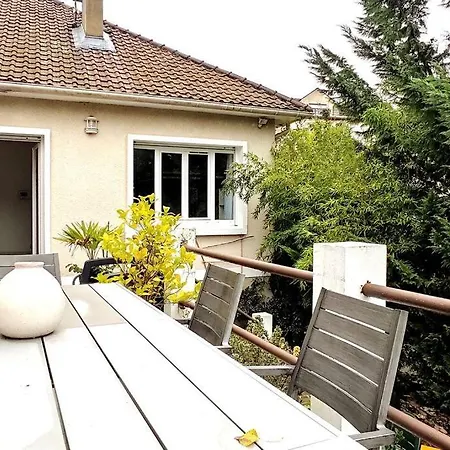 De Charme Dans Son Ecrin De Verdure